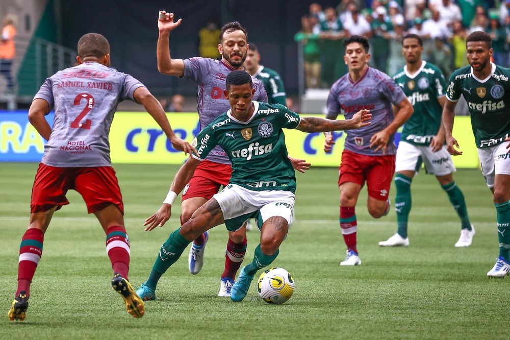 Nhận định soi kèo Fluminense vs Palmeiras lúc 05h00 ngày 24/7/2025 nhan-dinh-soi-keo-fluminense-vs-palmeiras-luc-05h00-ngay-24-7-2025-1
