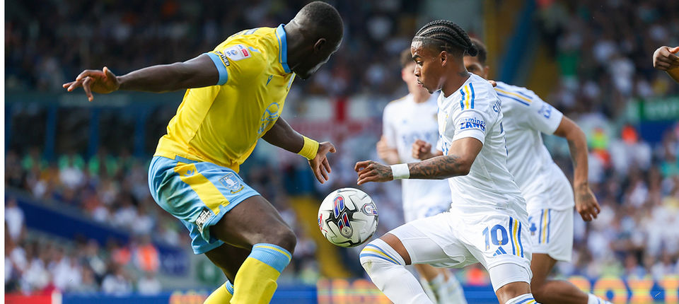 Nhận định soi kèo Sheffield Wed vs Leeds lúc 2h00 ngày 27/8/2025