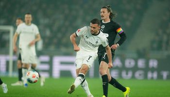 B. Monchengladbach vs St. Pauli (02:30 – 14/03) | Xem lại trận đấu